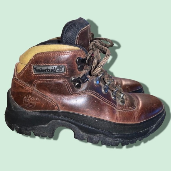 Vintage  Timberland Waterproof Hiking Boot, Size 7 - Picture 1 of 7